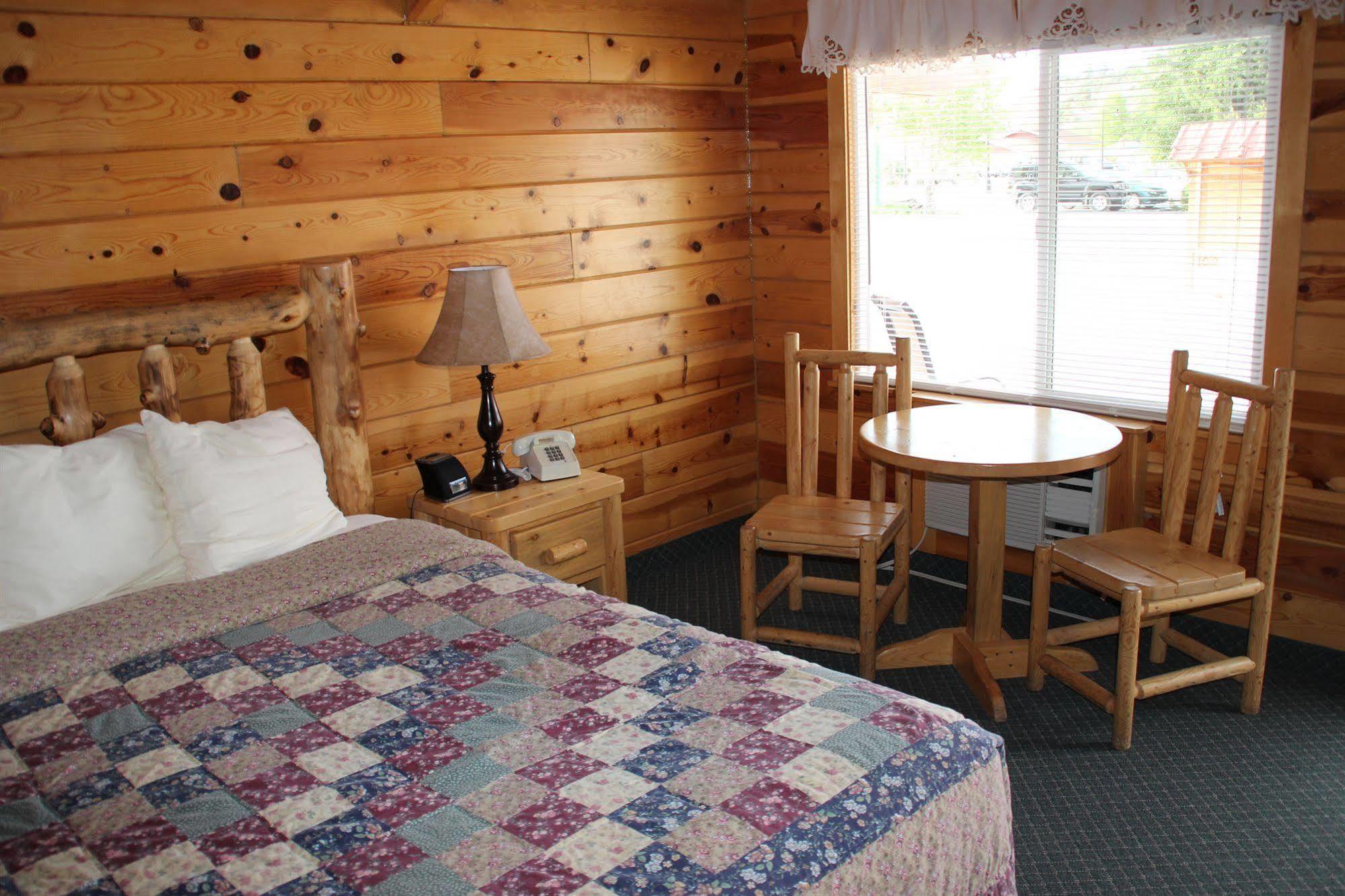Bryce Canyon Inn Cabins Tropic Exterior photo
